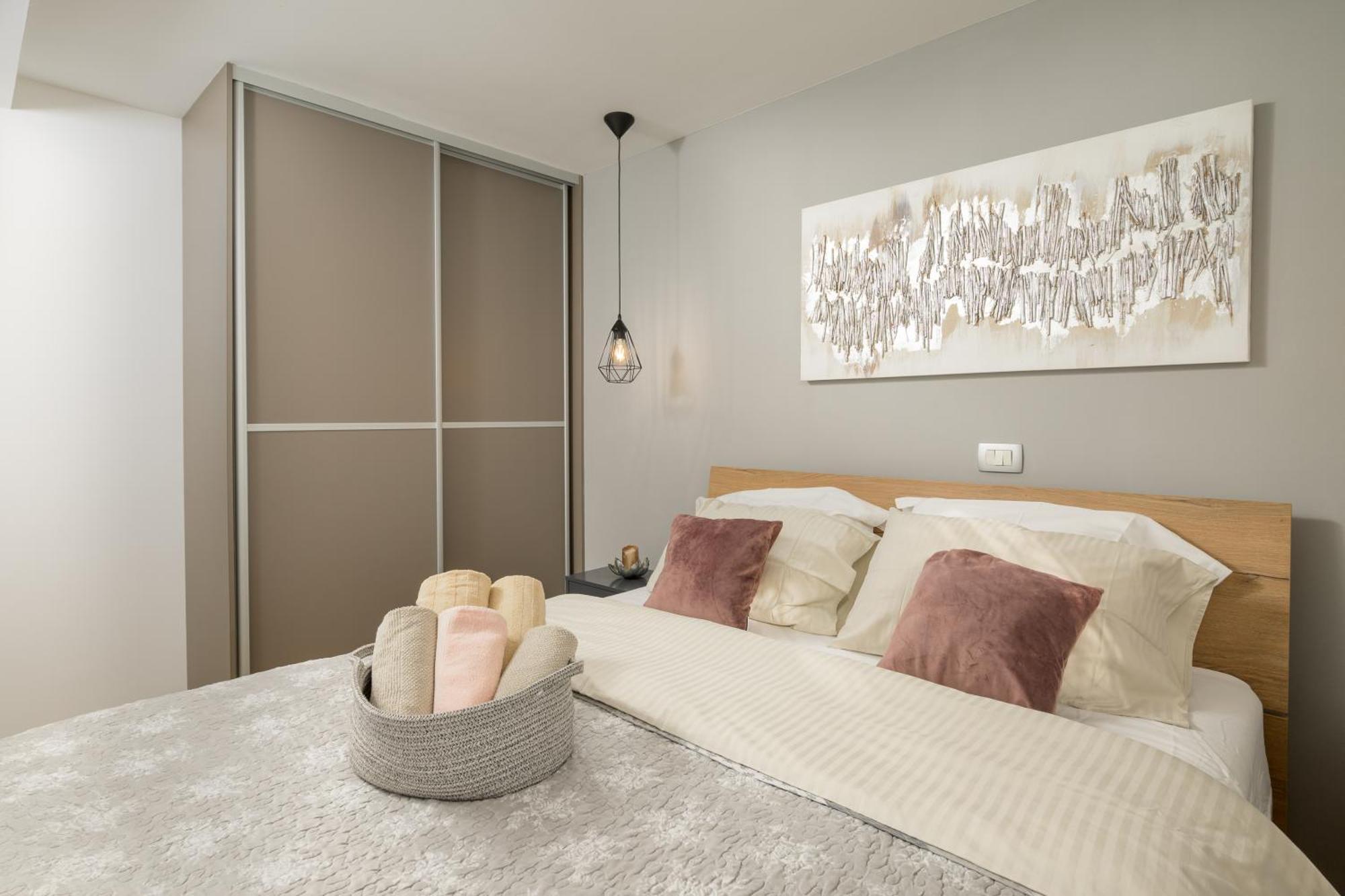 Lavanda Maslina - New Luxury Pula